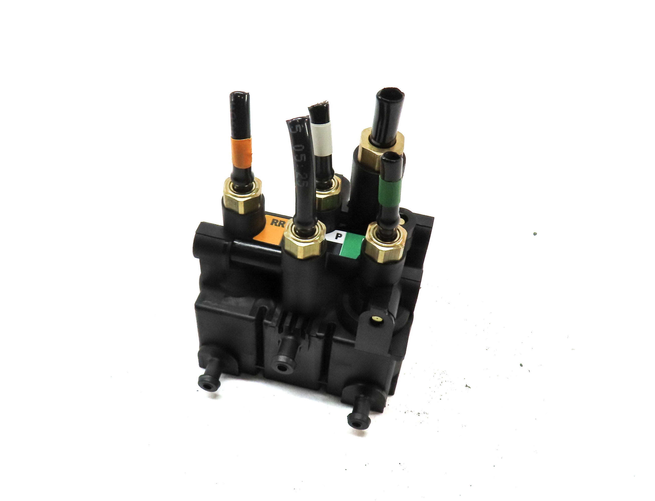 2016 LAND RANGE ROVER (L405) REAR AIR RIDE SUSPENSION CONTROL VALVE BLOCK — exact item pictured